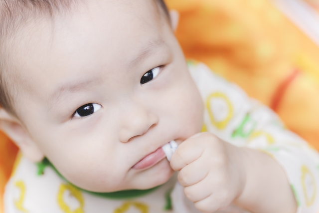 虫歯になりやすい赤ちゃんの生活習慣について