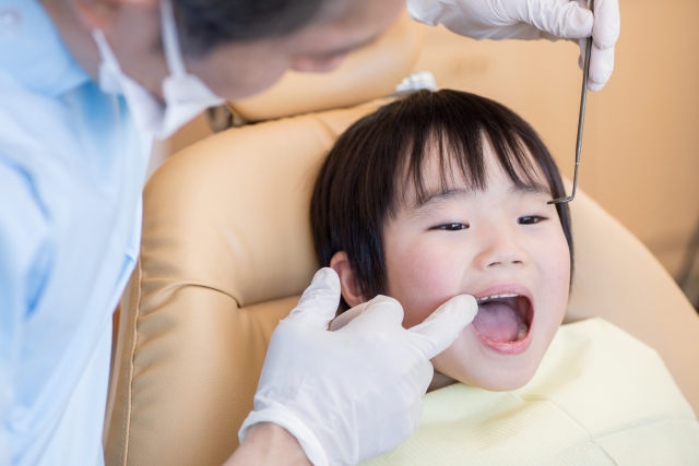 歯医者さんの痛み止めは子どもに安全？